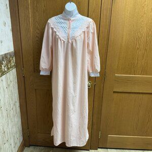 Vintage Women's Paramount New York Long Pink Nightgown - Medium / Large ?